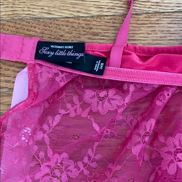 Victoria’s Secret Bra - Picture 4 of 5